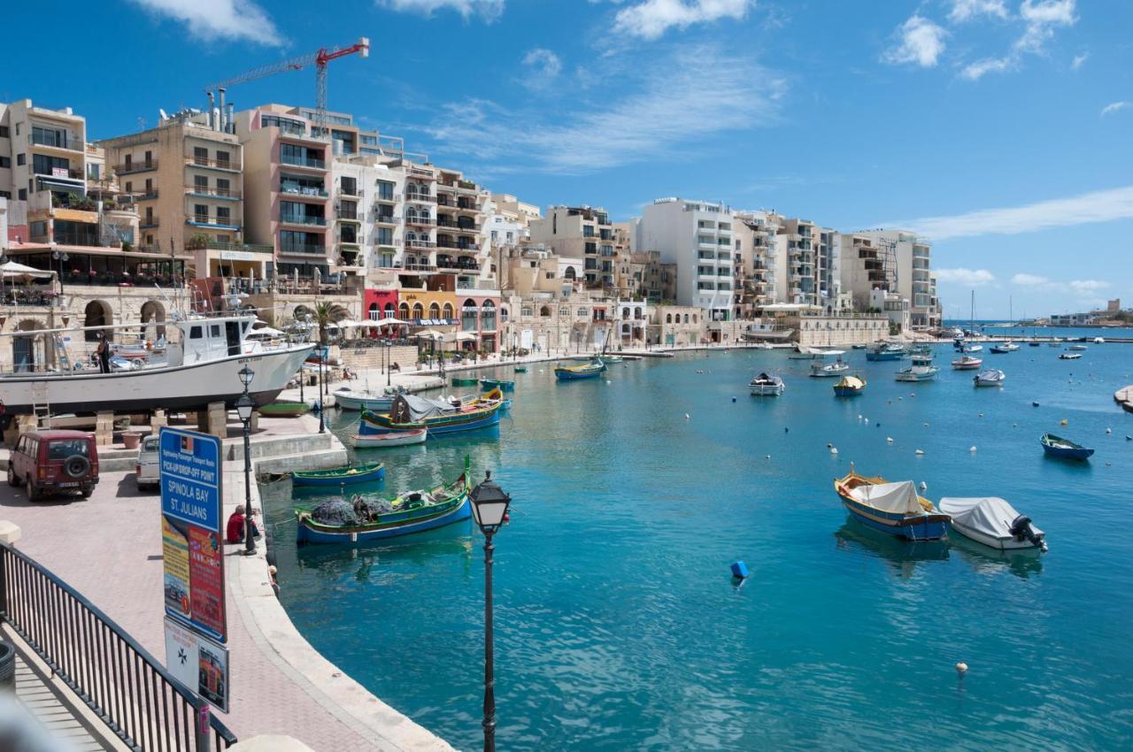 Modern Seaview Apartment In A Prime Location Sliema Exterior photo